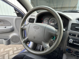 KIA Rio foto 11