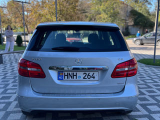 Mercedes B-Class foto 7