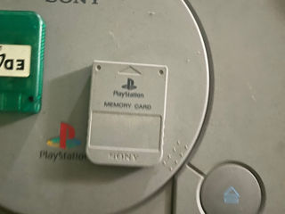 Vând Playstation One foto 2