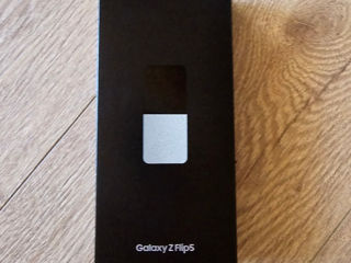 Samsung Galaxy Z Flip 5