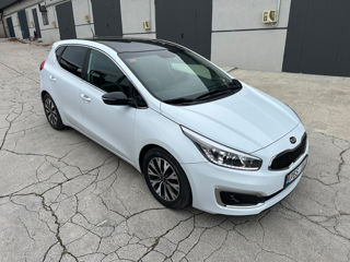 KIA Ceed foto 2