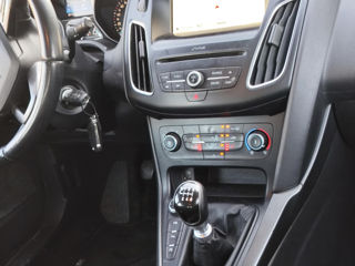 Ford Focus foto 9