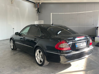 Mercedes E-Class foto 4