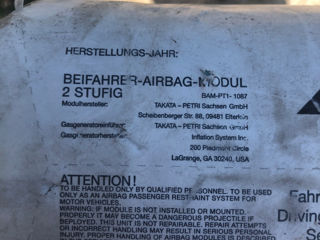 Modul airbag pasager fabricat de Takata - Petri Sachsen GmbH, cu marcaje pentru BMW. foto 1