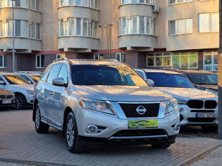 Nissan Pathfinder foto 3