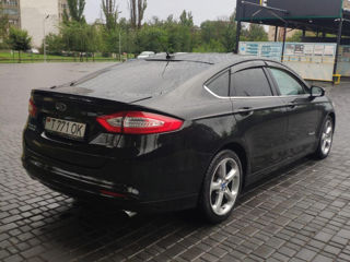 Ford Fusion foto 6