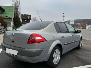 Renault Megane foto 3