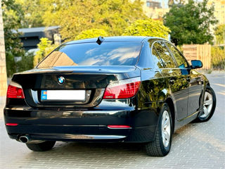 BMW 5 Series foto 4