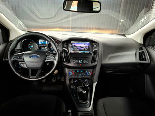 Ford Focus foto 9