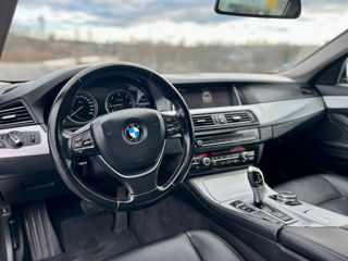 BMW 5 Series foto 7