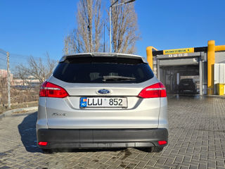 Ford Focus foto 6