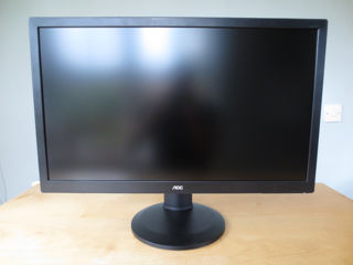 Monitor profesional AOC 27"