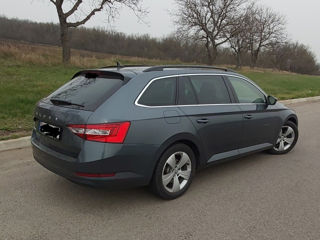 Skoda Superb foto 4