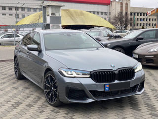 BMW 5 Series foto 4