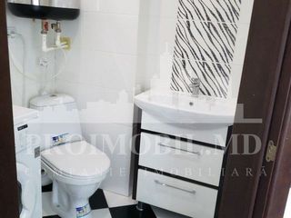 Apartament cu 2 camere, 67 m², Centru, Chișinău foto 5