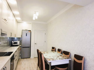 Apartament cu 2 camere, 73 m², Buiucani, Chișinău foto 9