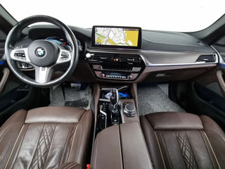 BMW 5 Series foto 5