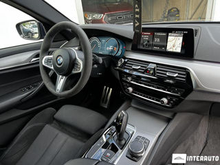 BMW 5 Series foto 6