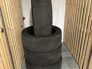 Michelin  275 45 22