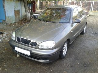 Daewoo Lanos foto 1