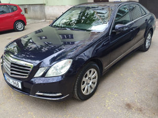 Mercedes E-Class foto 1