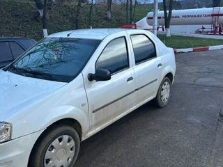 Dacia Logan foto 2