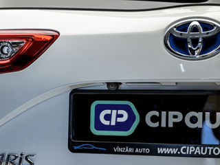 Toyota Yaris фото 17