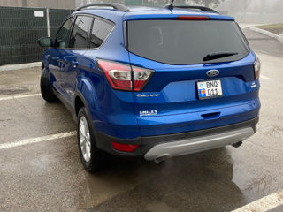 Ford Kuga foto 4