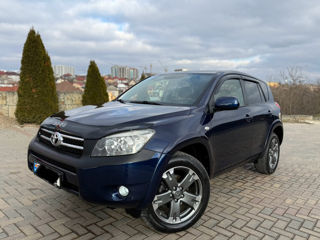 Toyota Rav 4 foto 2