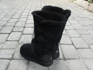 UGG Bailey Button Triplet Boots. Размер 37. Оригинал. В идеальном состоянии. foto 7