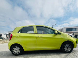 KIA Picanto foto 1