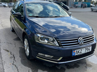 Volkswagen Passat foto 2