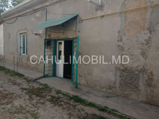 Se vinde încăpere comercială (prestări servicii) în orașul Cahul, sectorul Valincea! foto 1