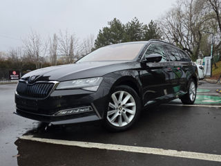 Skoda Superb foto 2