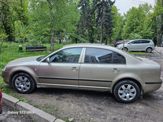 Skoda Superb фото 2