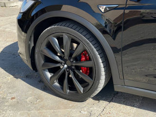 Tesla Model X foto 5