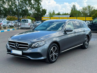 Mercedes E-Class фото 0