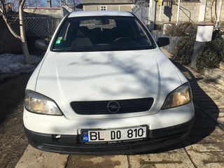 Opel Astra foto 2