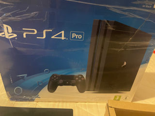 PlayStation 4 PRO foto 2