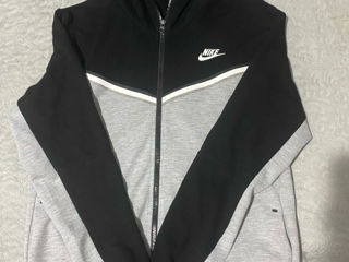 Nike tech fleece