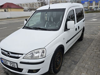 Opel Combo foto 1