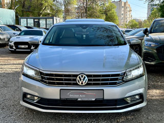 Volkswagen Passat foto 2