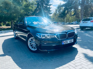 BMW 5 Series foto 2