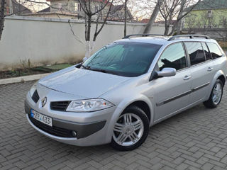 Renault Megane foto 2