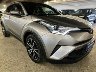 Toyota C-HR foto 14