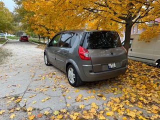 Renault Scenic foto 2