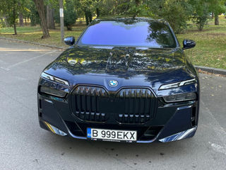 BMW 7 Series foto 6