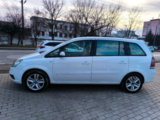 Opel Zafira foto 4