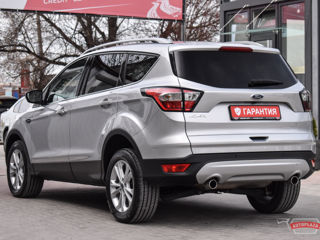 Ford Kuga foto 2