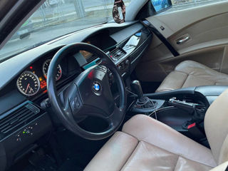 BMW 5 Series foto 7